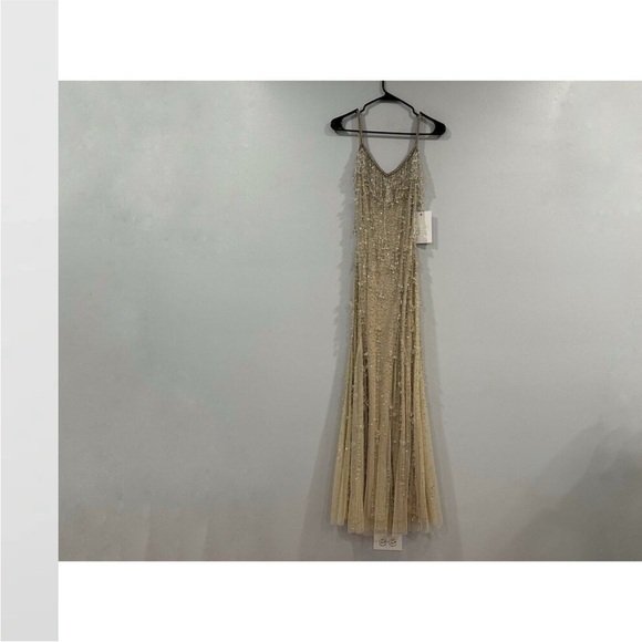 Mac Duggal 10101 Nude Silver V-Neck Column Gown with Fringe Embellishments Sz 0 - Picture 3 of 12